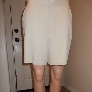 Women's Size 4 Tommy Bahama Silk Bermuda Shorts
